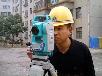鋼結構安裝測量工具全站儀